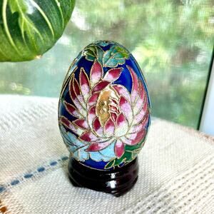 Vintage Cloisonné Enamel Egg with Floral Design on Wood Stand – 3” Tall